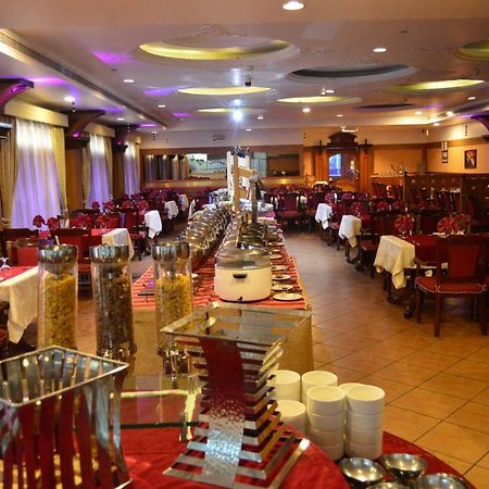 Joys Palace Hotel Thrissur Екстер'єр фото